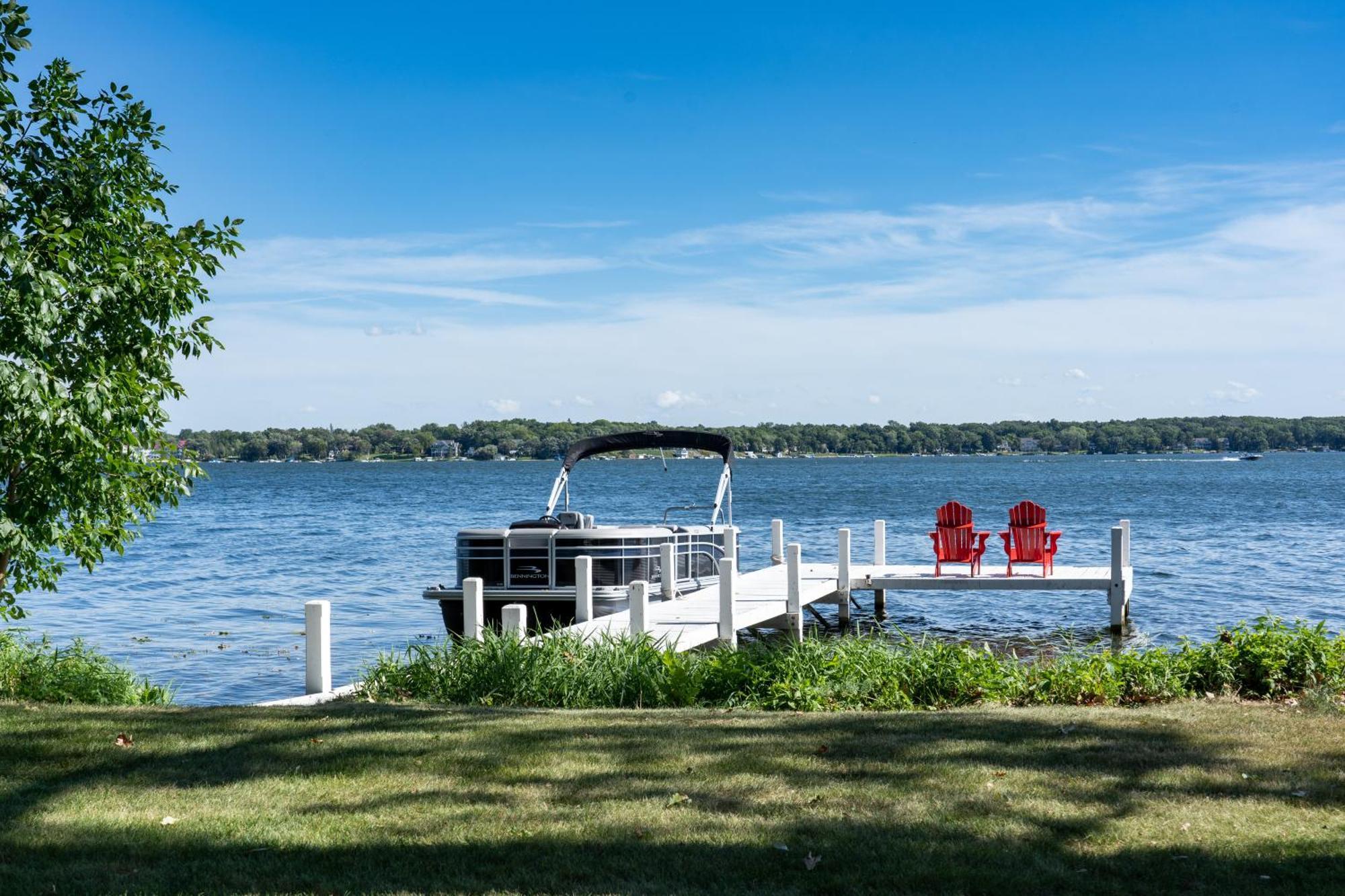 Lake House Villa Delavan Exterior photo